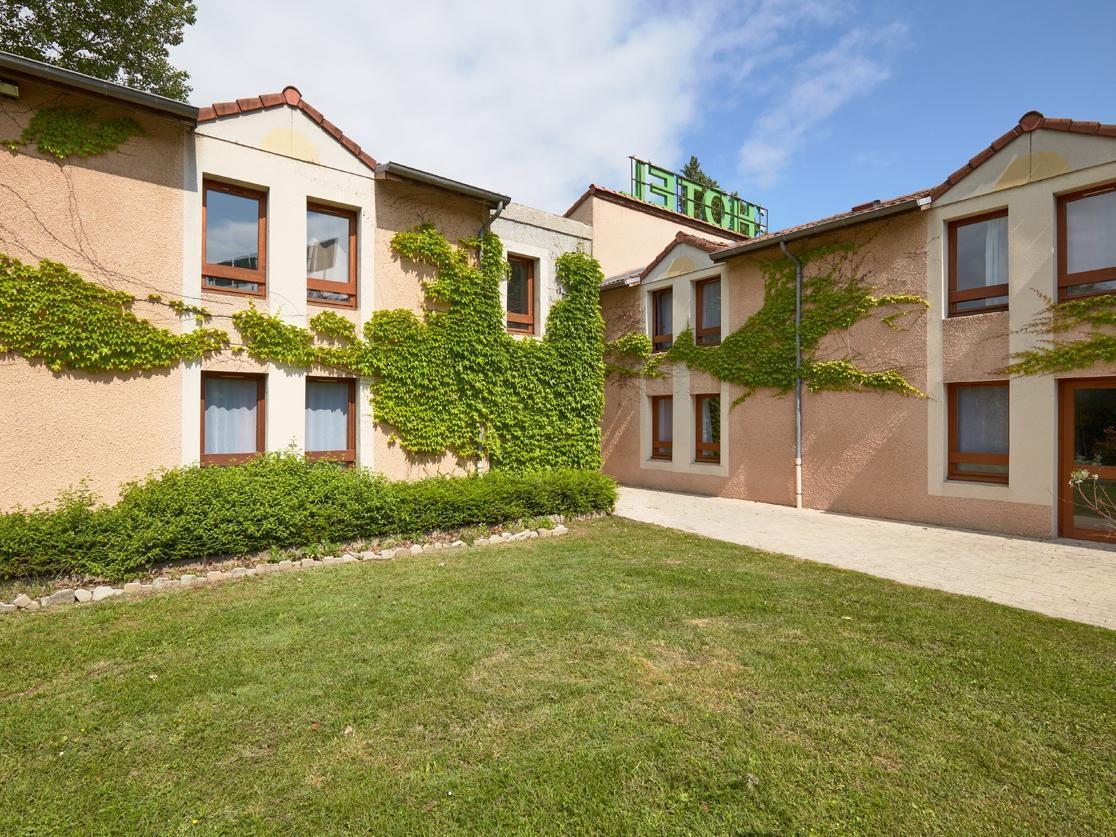 Logis Des Trois Massifs Hotel Claix  Екстериор снимка