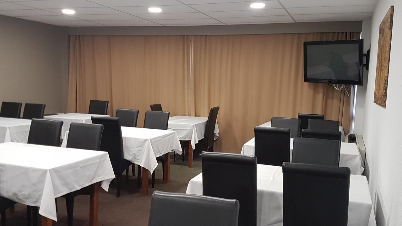 Logis Des Trois Massifs Hotel Claix  Екстериор снимка